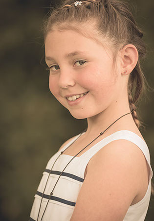 Foto Mädchen lächelnd